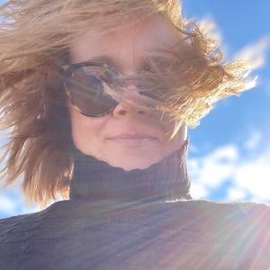 Meet your Posher, Emly